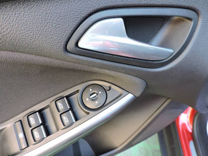 Ford Focus 1.6 TDCi 115cv Titanium 5p.