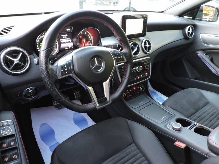 Mercedes-Benz CLA 250 Aut. AMG Line 4p.