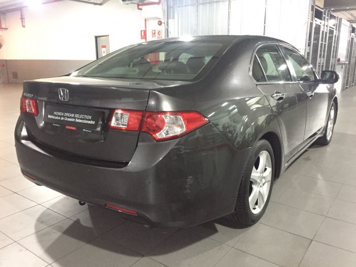 Honda Accord 2.2i-DTEC Luxury Innova Aut.