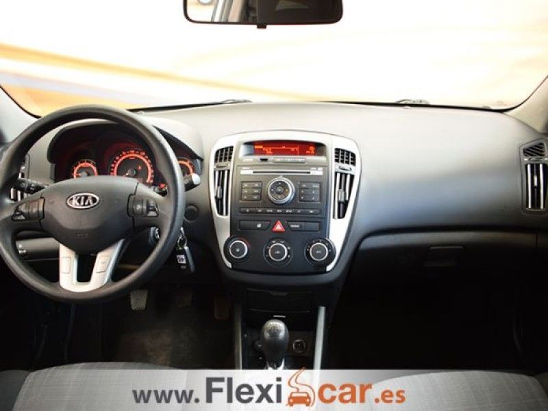 Kia cee'd 1.4 CVVT 90cv Concept