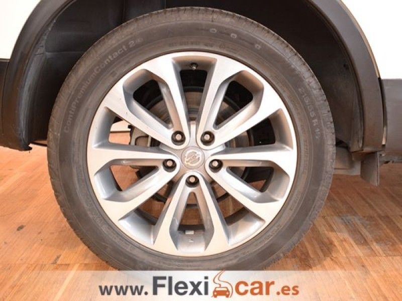 Nissan Qashqai 2.0 TEKNA SPORT 4X2 CVT 17"