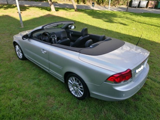 Volvo C70 2.0D Momentum acepto moto a cambio