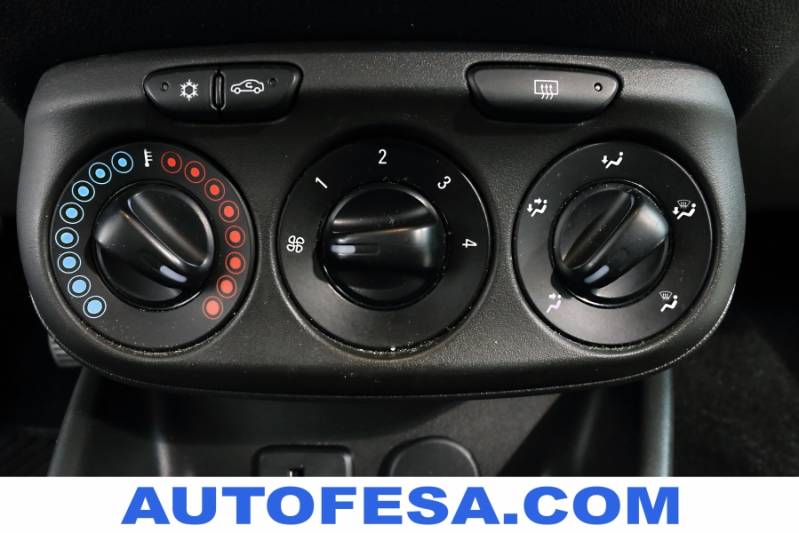 Opel Corsa 1.4 90cv Selective 5p