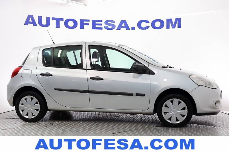 Renault Clio 1.2 16v 75cv eco2 Authentique 5p