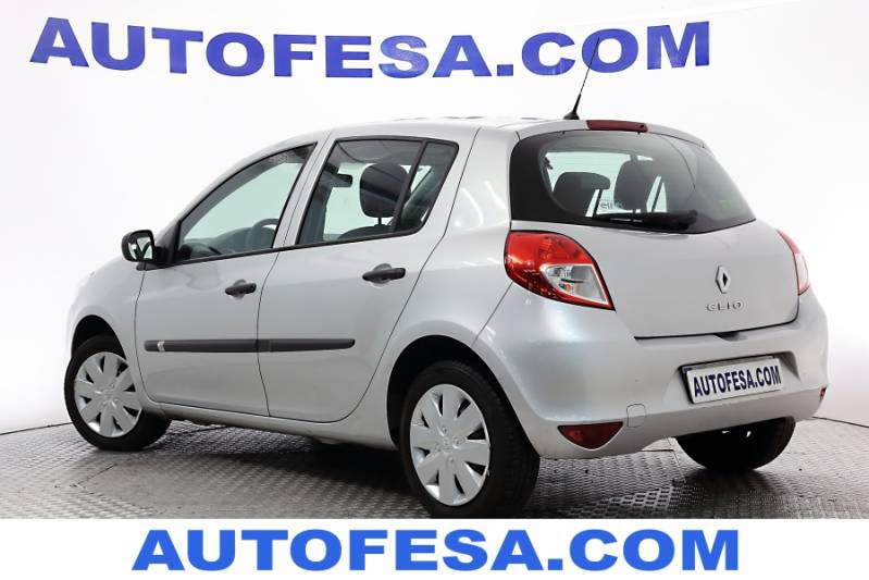 Renault Clio 1.2 16v 75cv eco2 Authentique 5p