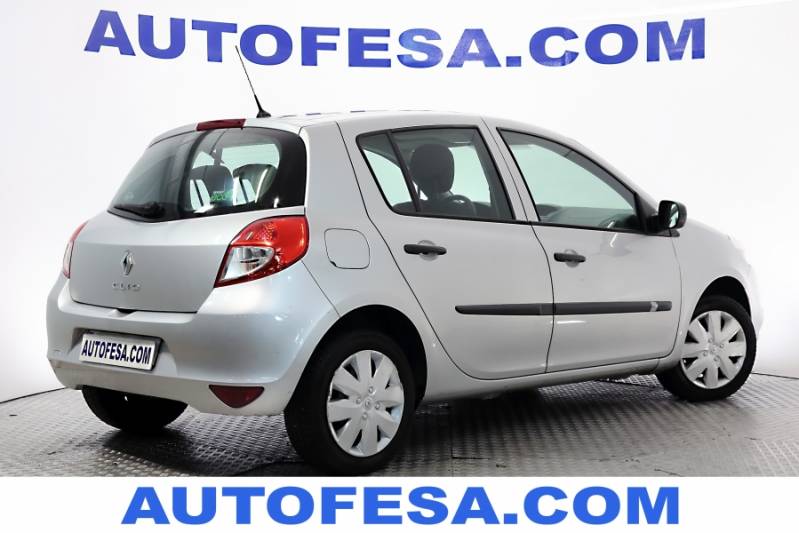 Renault Clio 1.2 16v 75cv eco2 Authentique 5p