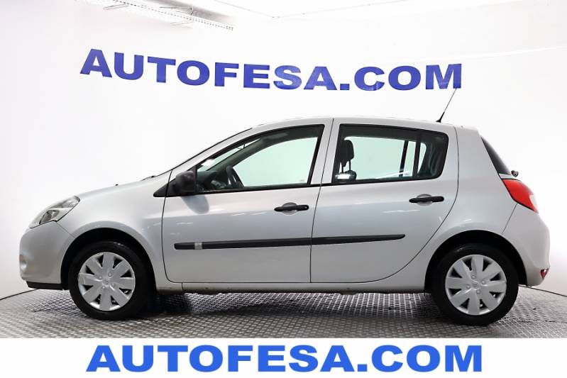 Renault Clio 1.2 16v 75cv eco2 Authentique 5p