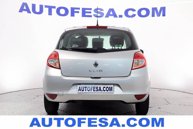 Renault Clio 1.2 16v 75cv eco2 Authentique 5p
