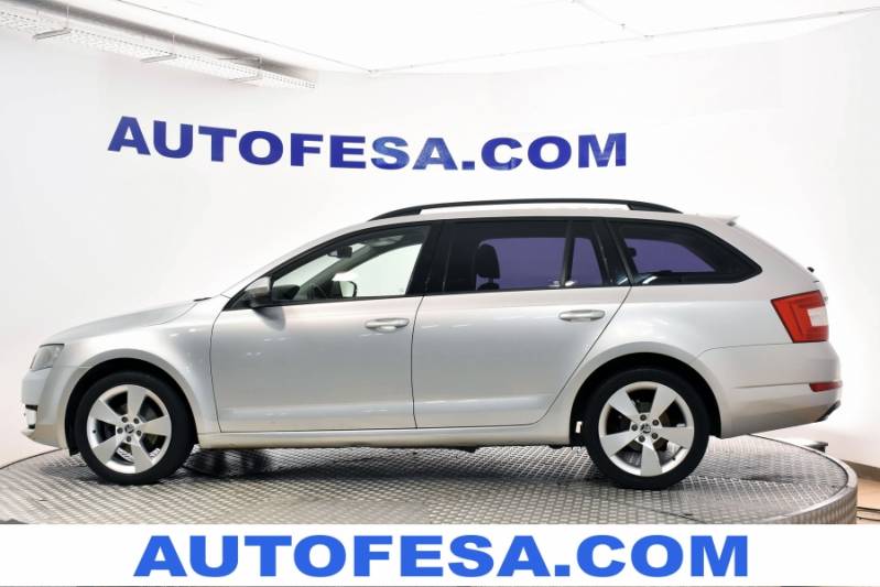 Skoda Octavia 1.6 TDI 105cv Ambition 5p S/S
