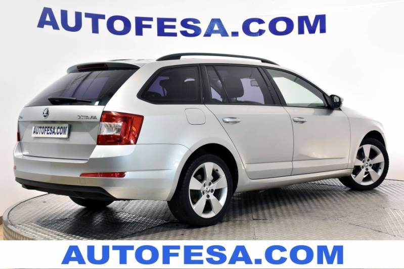 Skoda Octavia 1.6 TDI 105cv Ambition 5p S/S