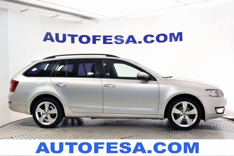 Skoda Octavia 1.6 TDI 105cv Ambition 5p S/S