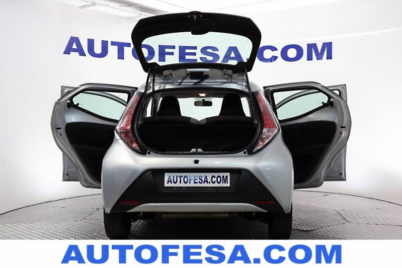 Toyota Aygo 1.0 VVT-i 70cv x-play Business 5p