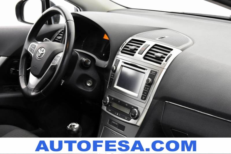 Toyota Avensis Cross Sport 2.0D 120cv Advance 5p