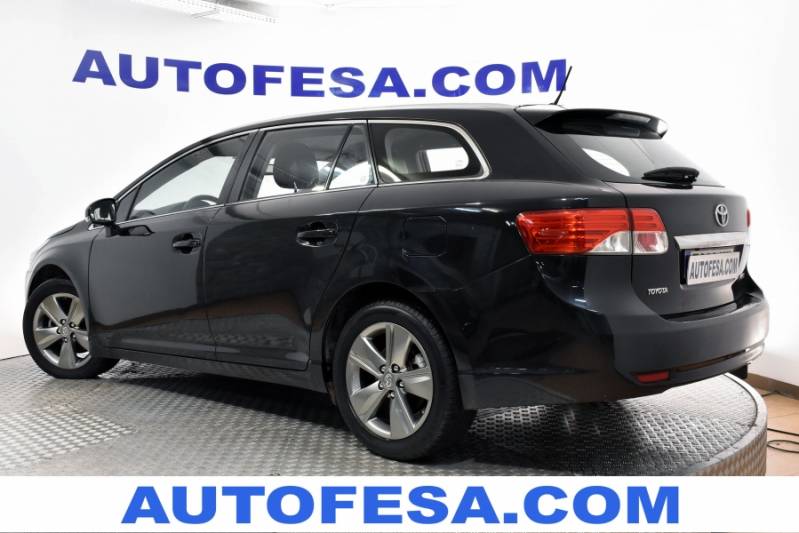 Toyota Avensis Cross Sport 2.0D 120cv Advance 5p
