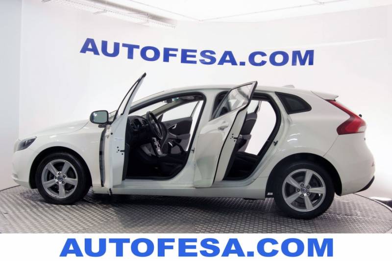 Volvo V40 1.6 D2 115cv Momentum 5p S/S