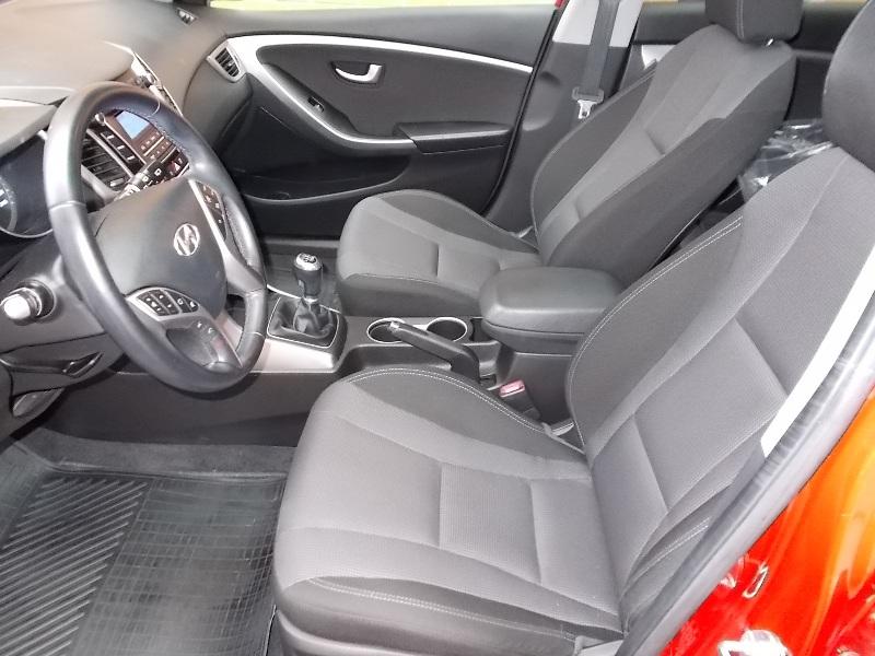 Hyundai i30 1.6 CRDi 110cv BD Black Line