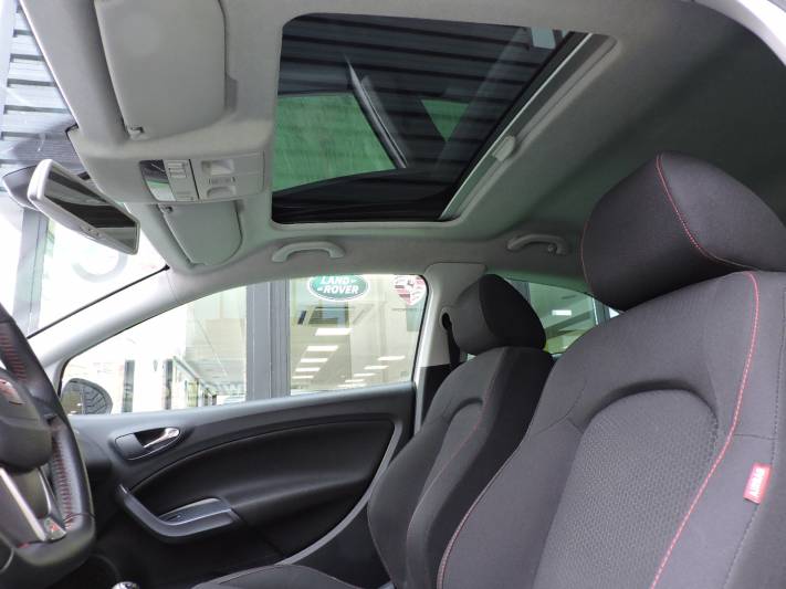 Seat Ibiza SC 1.6 TDI 105cv FR 3p.