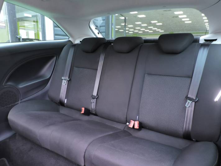 Seat Ibiza SC 1.6 TDI 105cv FR 3p.