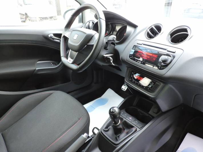 Seat Ibiza SC 1.6 TDI 105cv FR 3p.