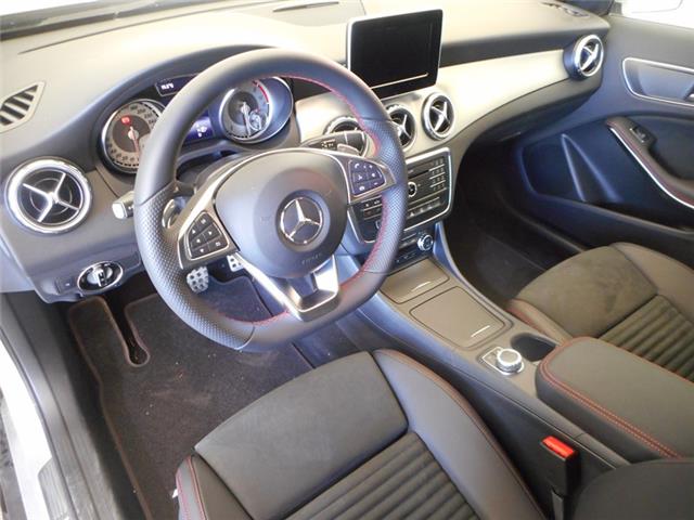 Mercedes-Benz GLA 220 d AMG Line