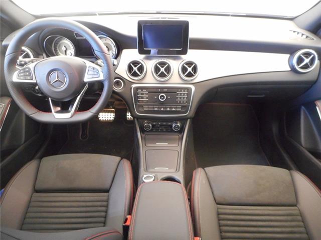 Mercedes-Benz GLA 220 d AMG Line