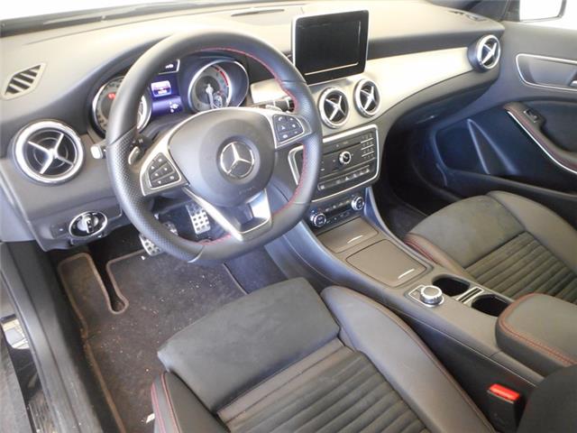 Mercedes-Benz GLA 220 d 4MATIC AMG Line