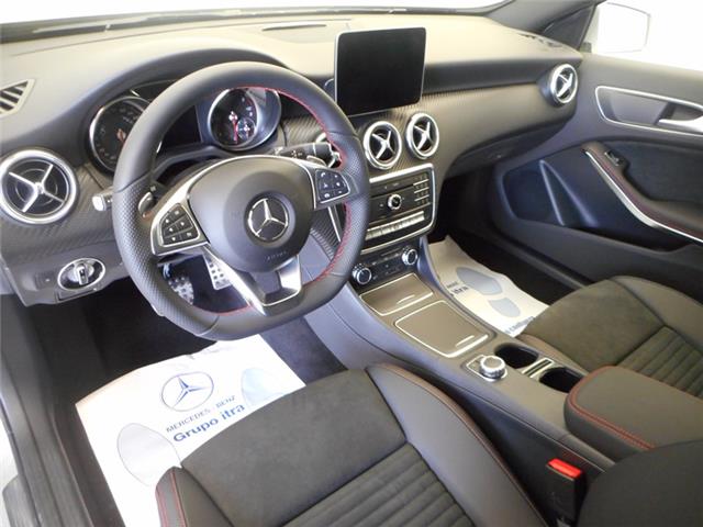 Mercedes-Benz A 200 d AMG Line