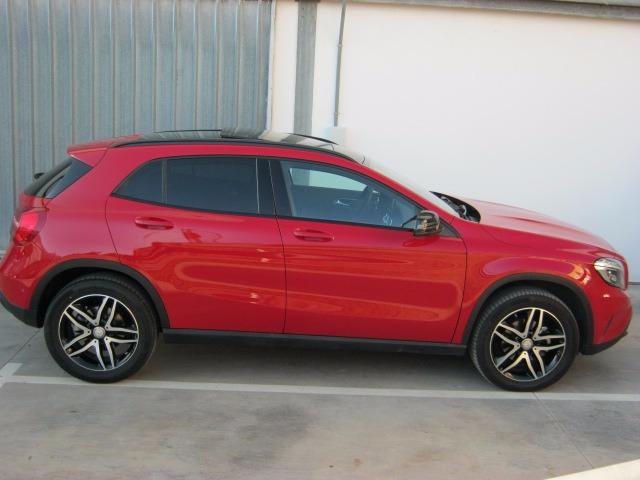 Mercedes-Benz GLA 200 d Urban 7G-DCT