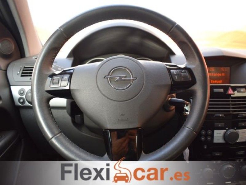 Opel Astra 1.7 CDTi S/S 130 CV Sportive GTC