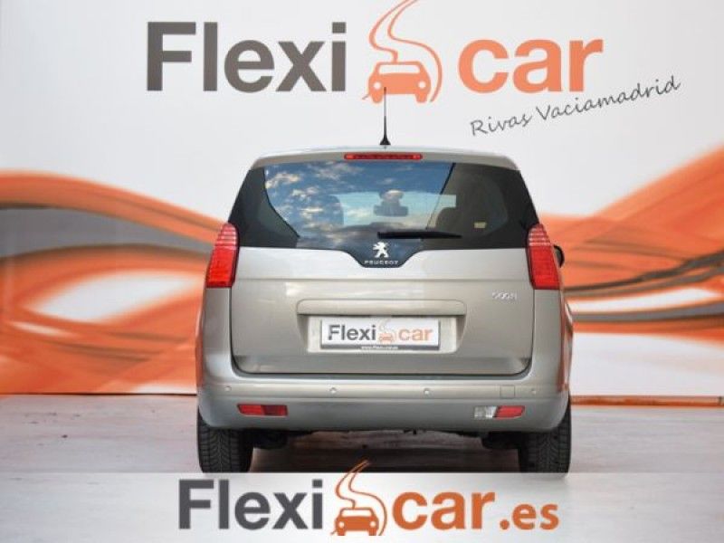 Peugeot 5008 Style 1.6 HDI 115 FAP