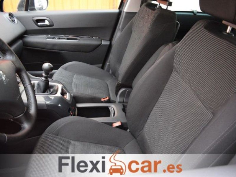 Peugeot 5008 Family 2.0 HDI 150 FAP