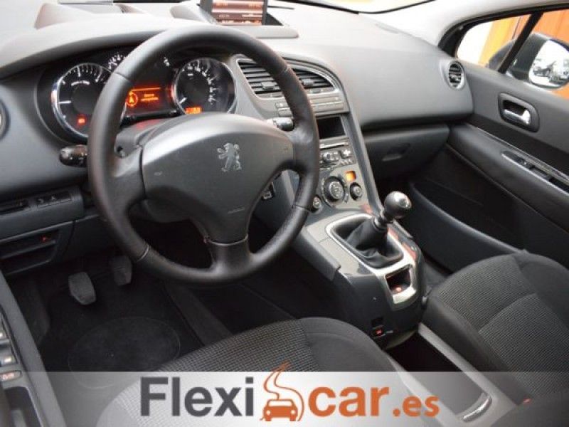 Peugeot 5008 Family 2.0 HDI 150 FAP