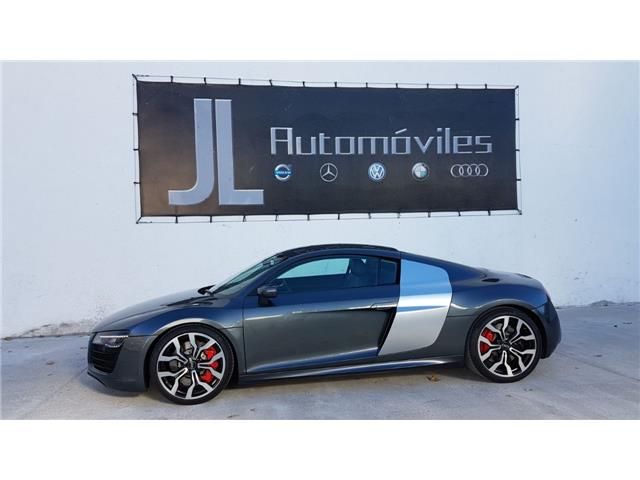 Audi R8 5.2 FSI V10 quattro S-Tronic