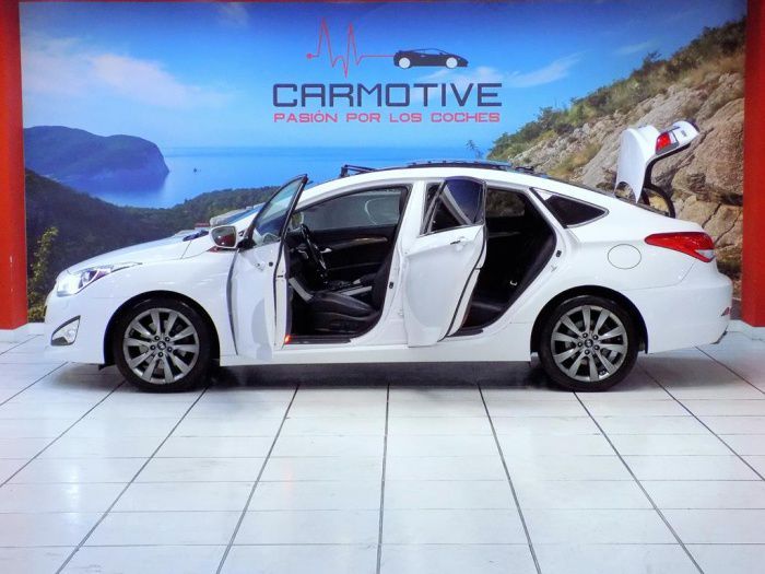 Hyundai i40 1.7CRDI Tecno Xenon Aut. 136