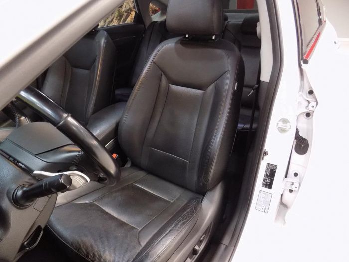 Hyundai i40 1.7CRDI Tecno Xenon Aut. 136