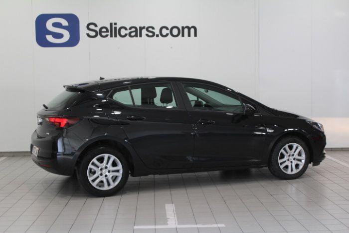 Opel Astra 1.6CDTi Dynamic 110