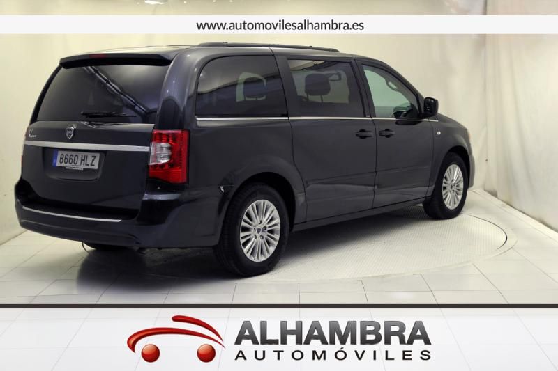 Lancia Voyager 2.8 CRD SILVER AUTO 7 PLAZAS