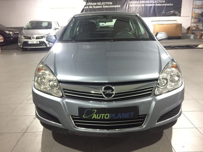 Opel Astra Sedán 1.7CDTi Enjoy