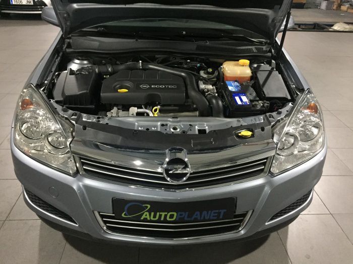 Opel Astra Sedán 1.7CDTi Enjoy