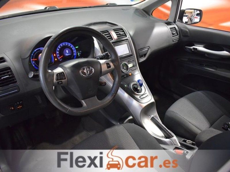 Toyota Auris 1.8 Híbrido Active