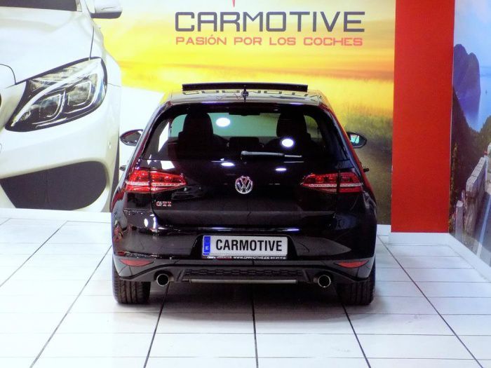 Volkswagen Golf 2.0 TSI GTI Performance DSG 230