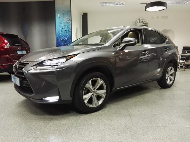 Lexus NX 300h Luxury 4WD 145 kW (197