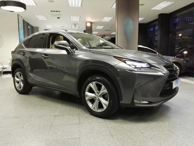 Lexus NX 300h Luxury 4WD 145 kW (197