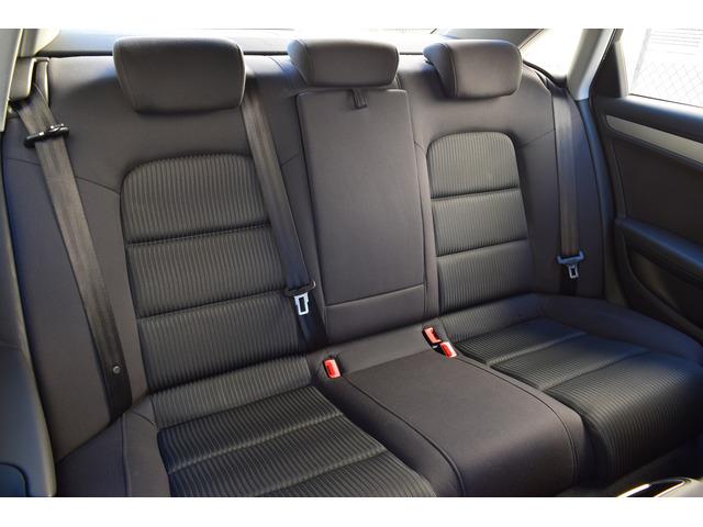 Audi A4 AUDI A4 2.0 TDI Advanced Editi