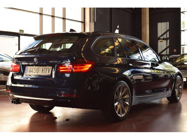 BMW 325 BMW Serie 3 D Touring Mode