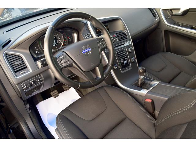 Volvo XC60 VOLVO XC60 2.0 D3 Kinetic 136c