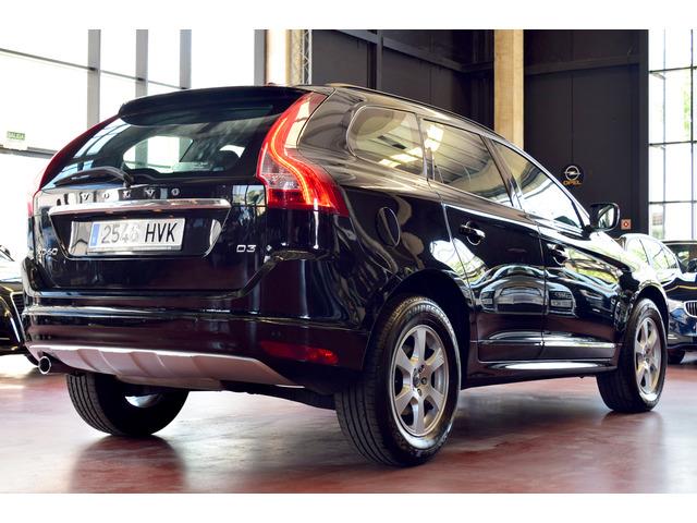 Volvo XC60 VOLVO XC60 2.0 D3 Kinetic 136c