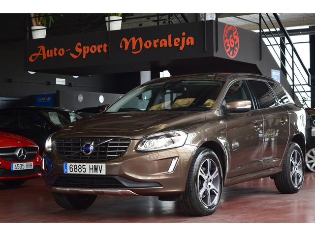 Volvo XC60 VOLVO XC60 2.4 D5 Momentum AWD