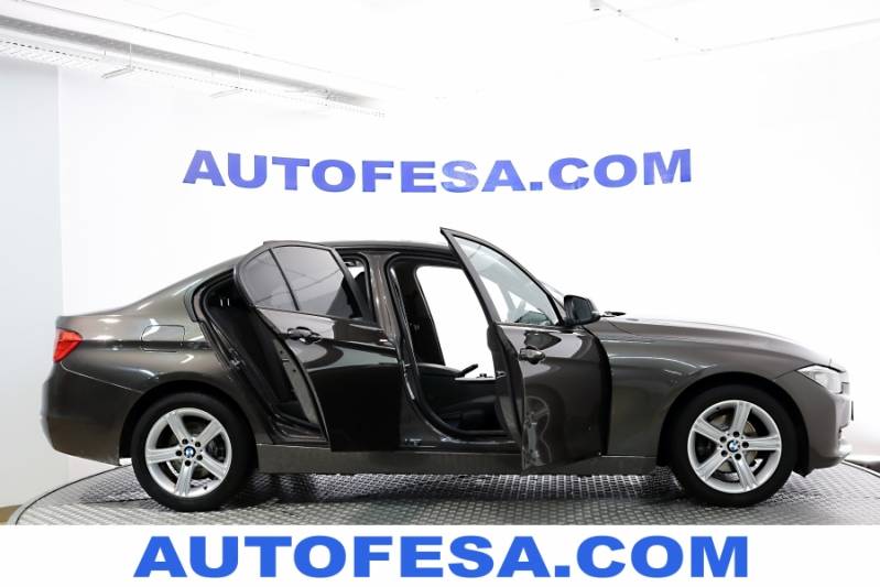 BMW 316 F30 316D 116CV 4P