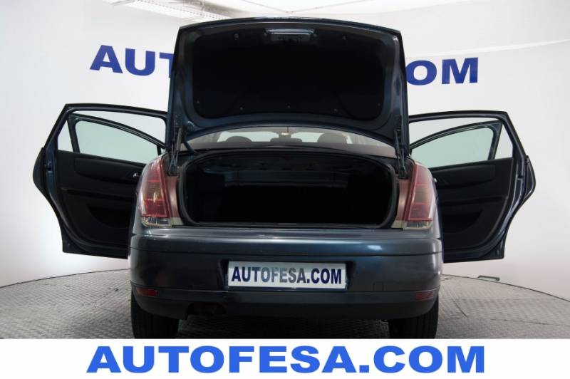 Citroen C4 1.6 HDi 110cv Collection 4p